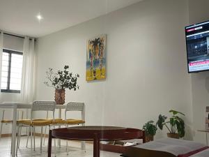 Μια τηλεόραση ή/και κέντρο ψυχαγωγίας στο Sal Little Heart Sun NEW Apartment 5