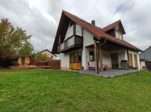 Το κτήριο όπου στεγάζεται  η παραθεριστική κατοικία