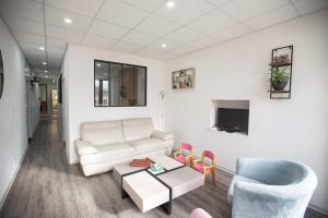 Istumisnurk majutusasutuses Joli havre de paix