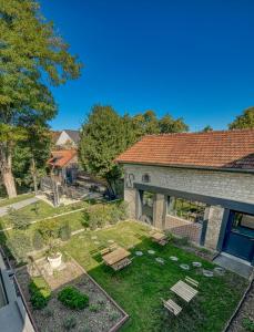 Zahrada ubytování La Nuit au Quai Chambre de Luxe CHARDONNAY + 4 fotografie