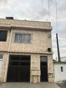 Tòa nhà nơi căn hộ tọa lạc