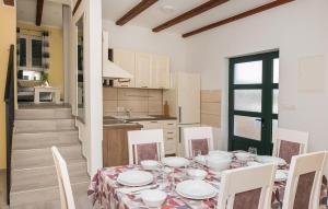 Η κουζίνα ή μικρή κουζίνα στο Amazing Home In Primosten