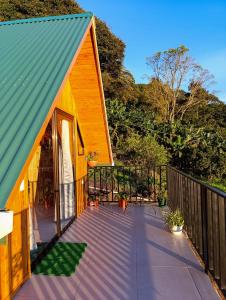 Το κτήριο όπου στεγάζεται  το διαμέρισμα