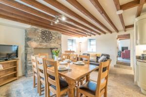 TV a/nebo společenská místnost v ubytování Maes-Y-Cwm