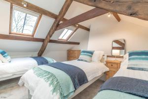 Postel nebo postele na pokoji v ubytování Maes-Y-Cwm