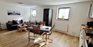 Χώρος καθιστικού στο Monteur- und Ferienwohnung Gästehaus Kinzigtal