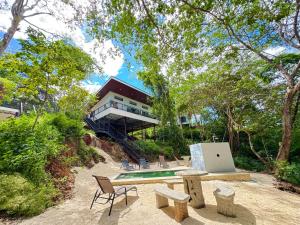 Κήπος έξω από το Casa Oruro - Pinilla Highlands