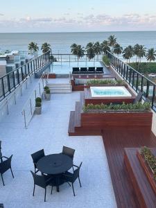 Hồ bơi trong/gần Melhores Flats - Excelente, pertinho do mar