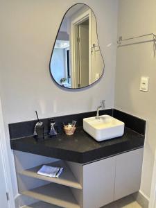 Phòng tắm tại Melhores Flats - Privilégio, pertinho do mar