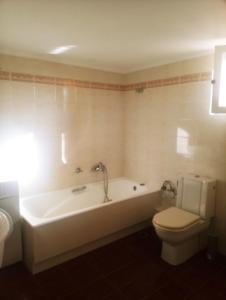 Ένα μπάνιο στο Brillarooms