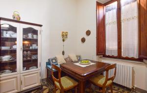 Φωτογραφία από το άλμπουμ του Gorgeous Apartment In Pisa With Wifi στην Πίζα