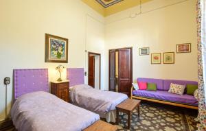 Χώρος καθιστικού στο Gorgeous Apartment In Pisa With Wifi