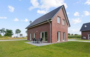 Το κτήριο όπου στεγάζεται  η παραθεριστική κατοικία +13 φωτογραφίες