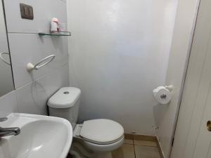 Ένα μπάνιο στο Cabañas Refugio Arqueologico