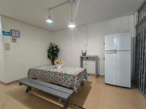 Kuchyň nebo kuchyňský kout v ubytování Hostal Ciudad de Mexico