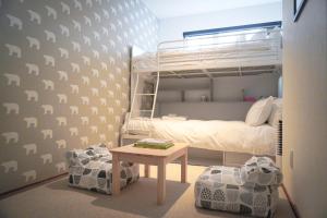 En eller flere senge i et værelse på Setna by H2 Life