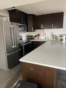 Køkken eller tekøkken på 20 KLM from SilverStar with private Hot Tub