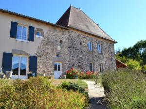 Το κτήριο όπου στεγάζεται  η παραθεριστική κατοικία