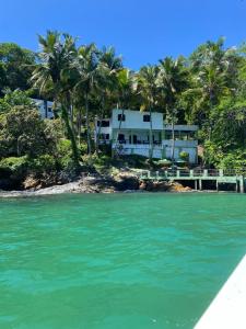 Un paisaje natural cerca de la posada