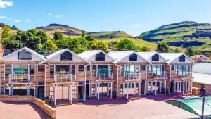 Vista general de una montaña o vista desde el hotel