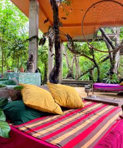 Κήπος έξω από το Hanuman Heights