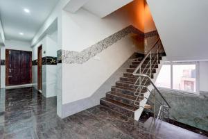 Foto Chennais asuva majutusasutuse Collection O Karumariamman Temple Thiruverkadu Formerly Sridevi Residency galeriist