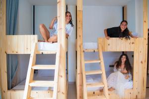 Huéspedes de Elements Hostel And Coworking