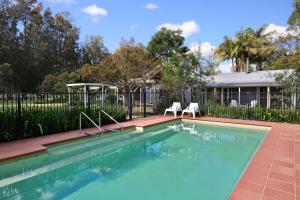 Πισίνα στο ή κοντά στο The Paddock in Berry