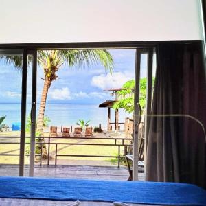 Gallery image of kohrong sweet beach bungalows in Koh Rong Island