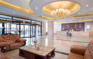 Χώρος καθιστικού στο Vienna Hotel Tongliao Ke'erqin