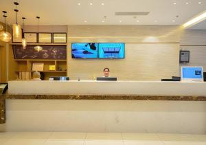 Επισκέπτες που μένουν στο City Comfort Inn Jingzhou Greenland Overseas Beach Wuyue Plaza