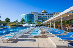 La alberca dentro o cerca de Alan Xafira Deluxe Resort & Spa-ULTRA ALL INCLUSIVE 129 fotos más