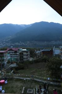 Φωτογραφία από το άλμπουμ του The Rohtang Chalet σε Jāmb