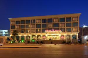 Photo de la galerie de l'établissement Ramada by Wyndham Hotel Riyadh, à Riyad