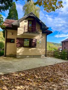 Tòa nhà nơi nhà nghỉ dưỡng tọa lạc