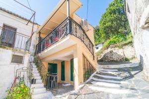 Tòa nhà nơi nhà nghỉ dưỡng tọa lạc