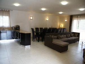 Χώρος καθιστικού στο Cosy holiday home in Tuscany with shared swimming pool