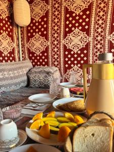 Φαγητό σε αυτό το κάμπινγκ ή κάπου εκεί κοντά