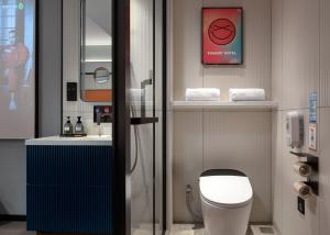 Ένα μπάνιο στο FunGee S +30 φωτογραφίες