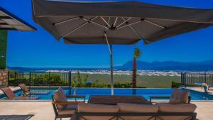 Naturlandskabet i nærheden af villaen