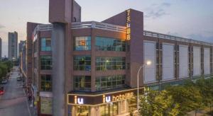 El edificio en el que está el hotel