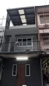 En balkon eller terrasse på Best Stay 394 homestay + 20 billeder