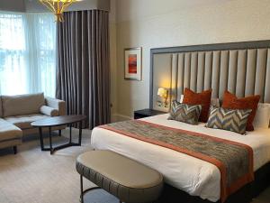 Ένα ή περισσότερα κρεβάτια σε δωμάτιο στο Number 10 Hotel +33 φωτογραφίες