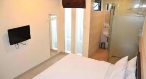 Μια τηλεόραση ή/και κέντρο ψυχαγωγίας στο Sumi Hotel Mangga Besar