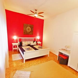 Giường trong phòng chung tại Im Herzen der Cochemer Altstadt