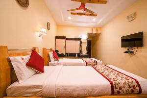 Φωτογραφία από το άλμπουμ του Kinnera Comforts σε Visakhapatnam