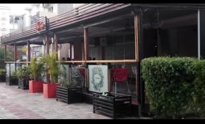 Το κτήριο όπου στεγάζεται  το διαμέρισμα