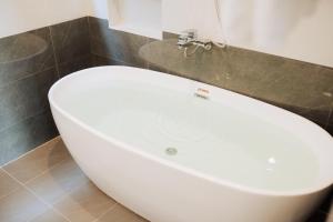 Et badeværelse på Tamcoc peacefull