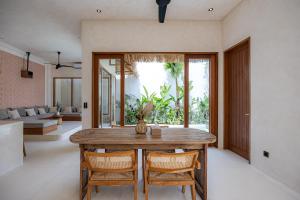 Χώρος καθιστικού στο Villa Akuna 1