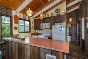 Η κουζίνα ή μικρή κουζίνα στο La Playa +23 φωτογραφίες